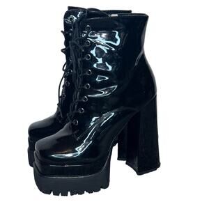 Vegan Black Patent Lug Sole Lace Up Platform Boot Size 8